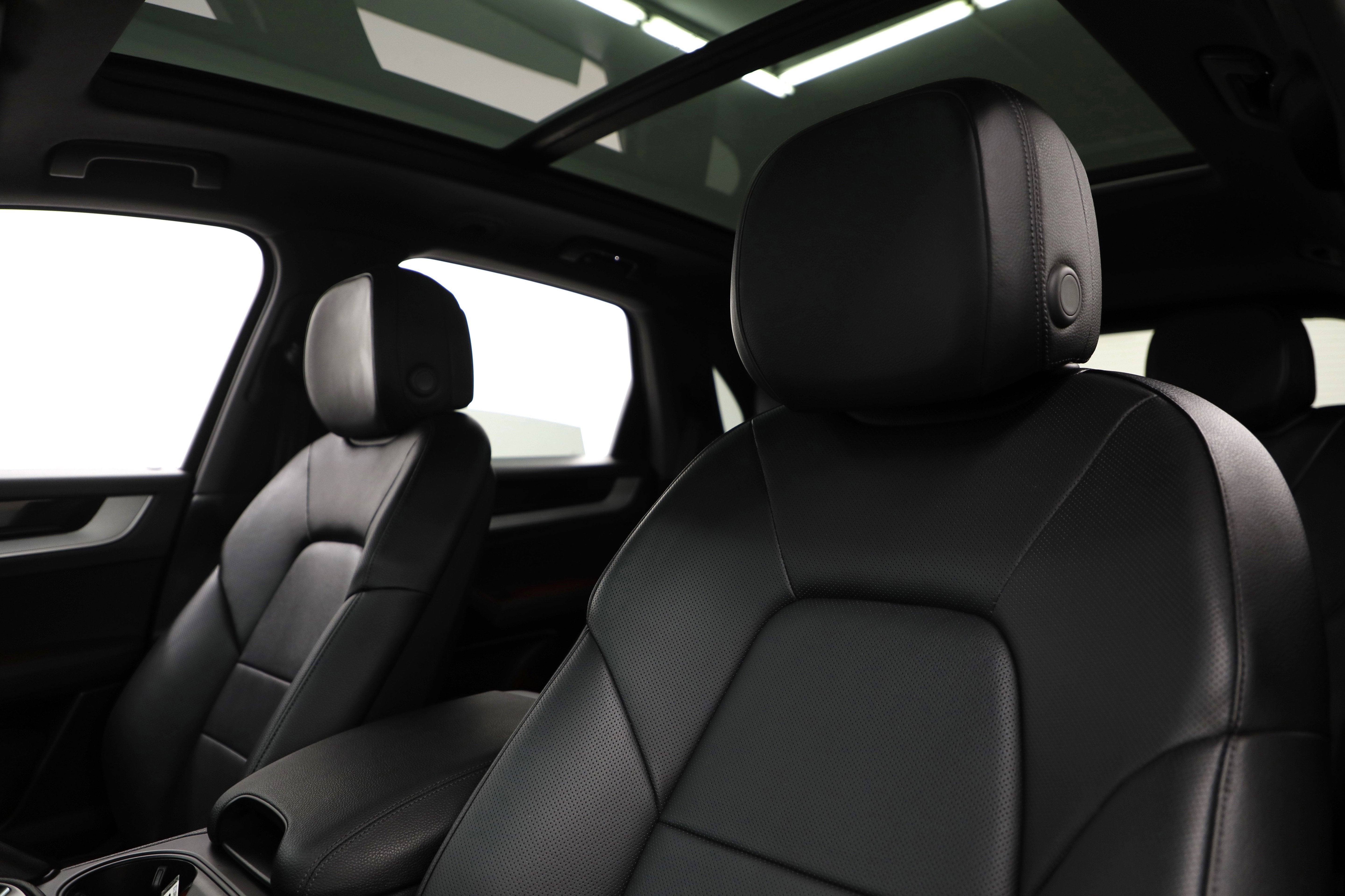 2024 Porsche Cayenne NA