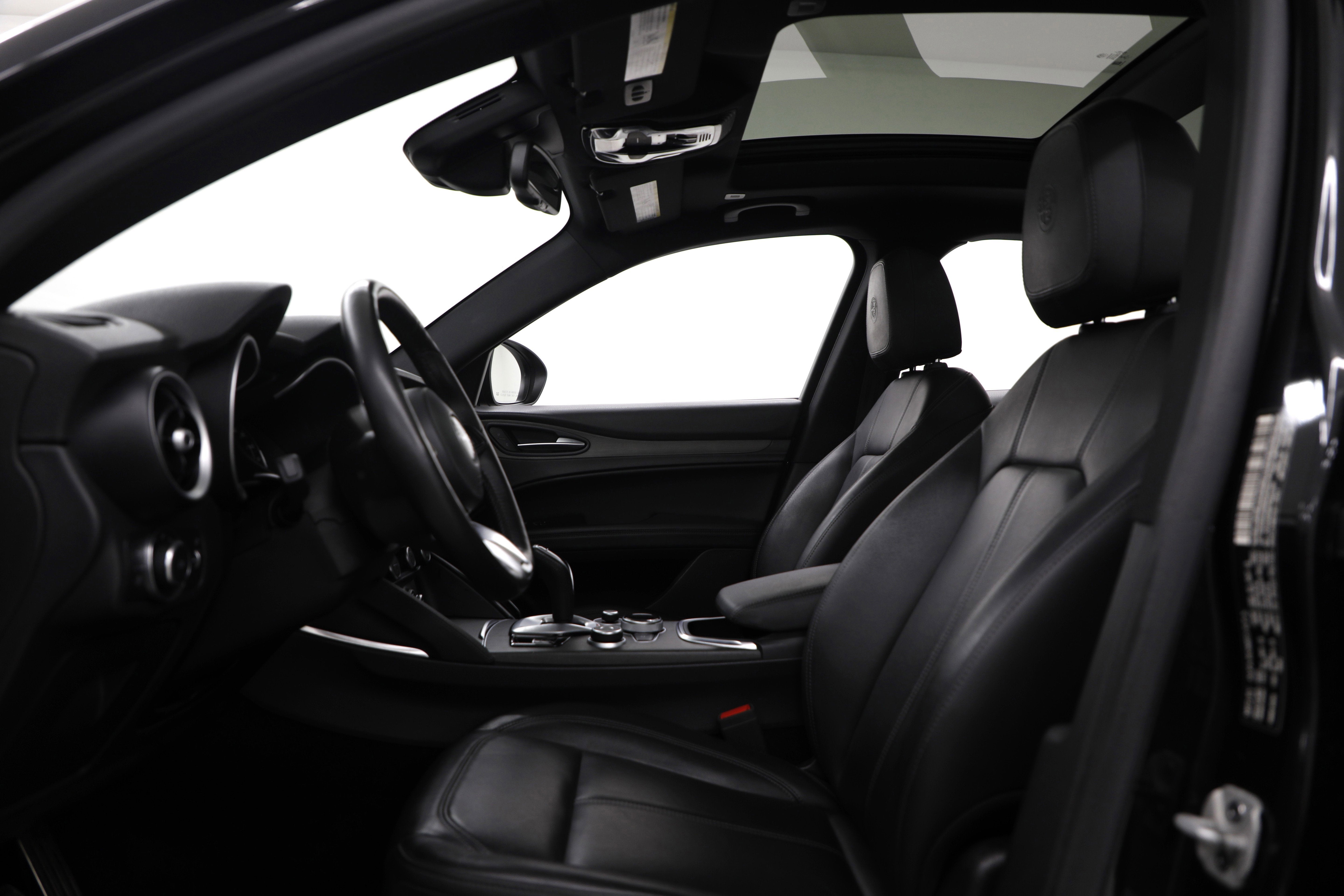 2022 Alfa Romeo Stelvio Ti