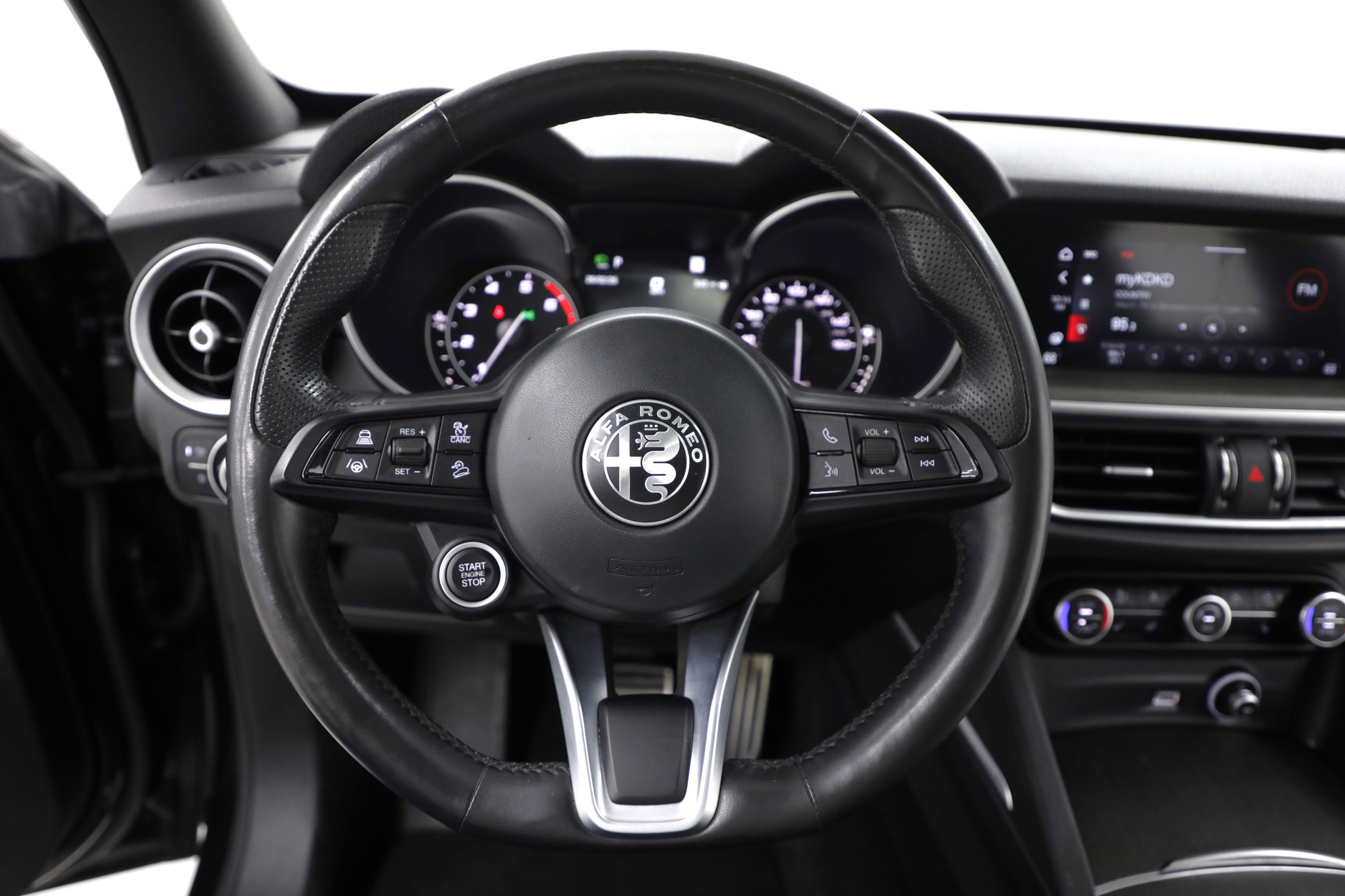 2022 Alfa Romeo Stelvio Ti