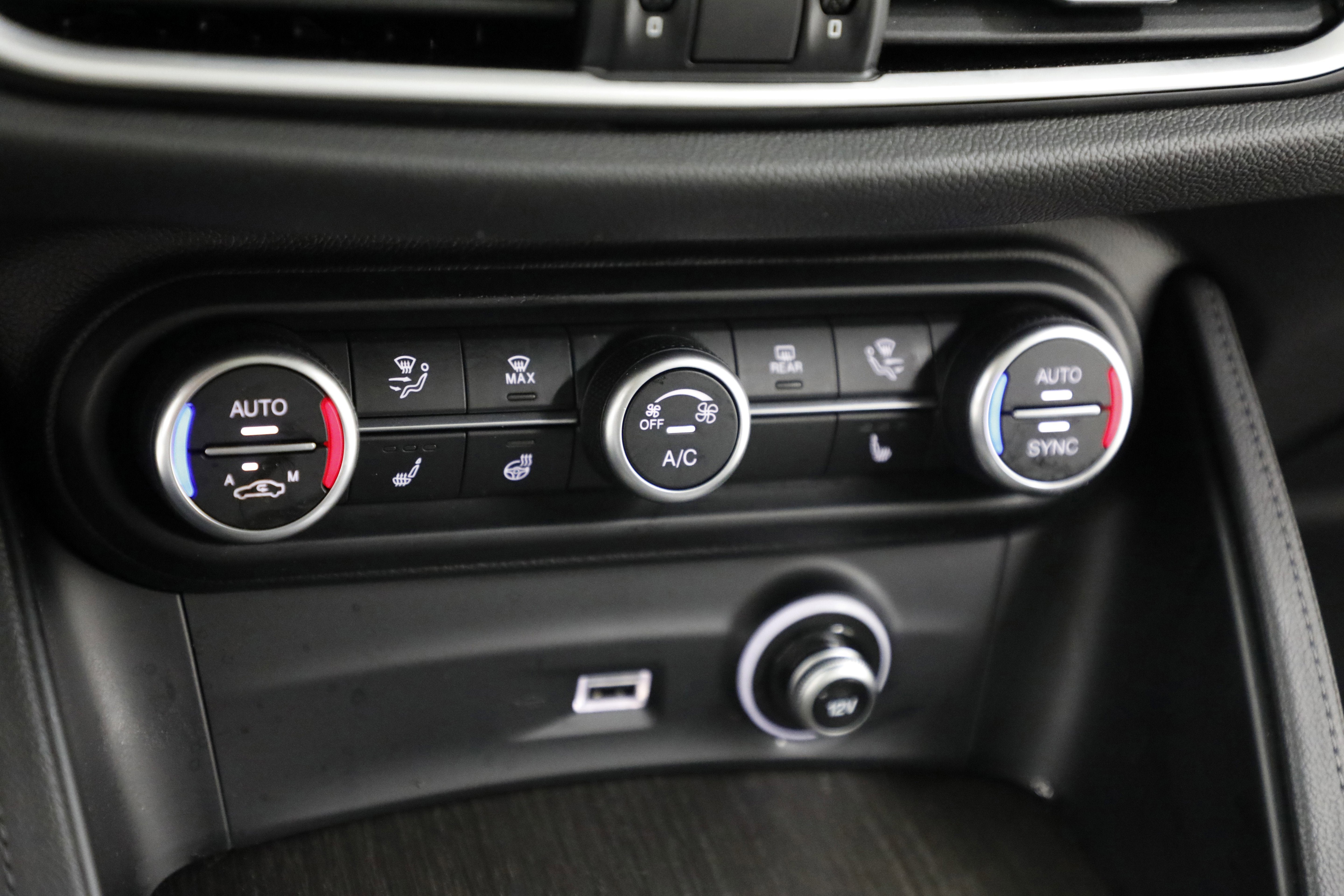 2022 Alfa Romeo Stelvio Ti