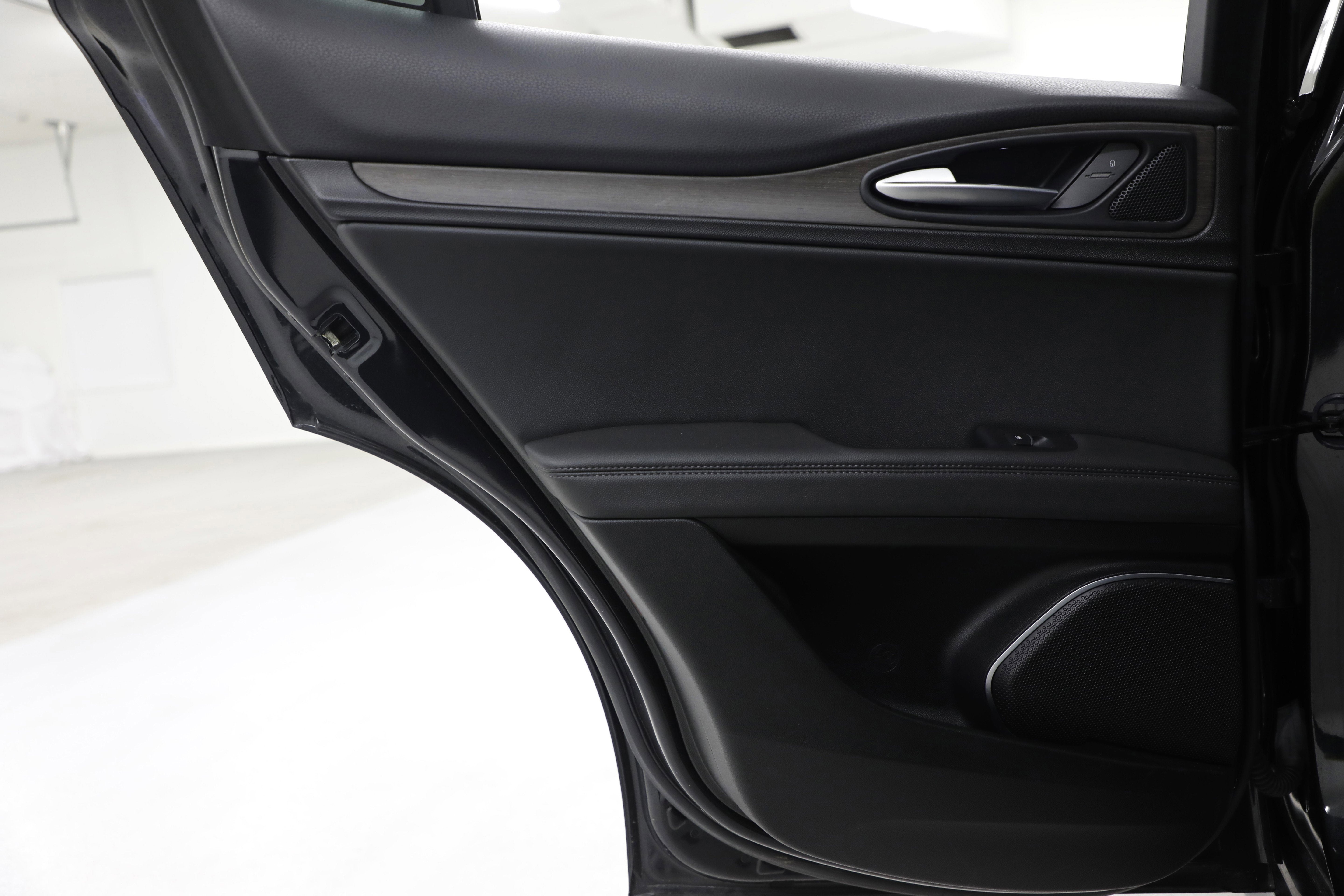 2022 Alfa Romeo Stelvio Ti